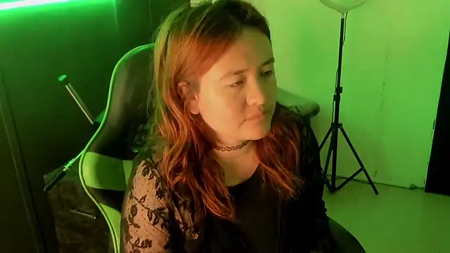 Snapshot of AliaMiller_ chatting on 02-21-26, 09:54 AliaMiller online show from 02-21-26, 09:54