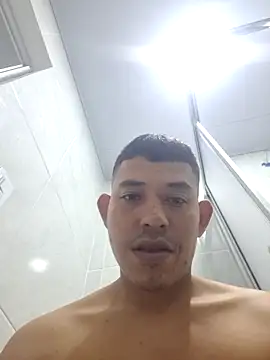 alejo159--- online show from 02-01-26, 03:32