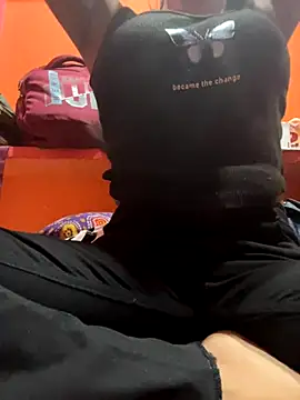 Snapshot of sakshi5533 chatting on 10-08-25, 02:04 sakshi5533 online show from 10-08-25, 02:04