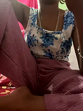 Snapshot of sakshi5533 chatting on 11-02-25, 05:15 sakshi5533 online show from 11-02-25, 05:15