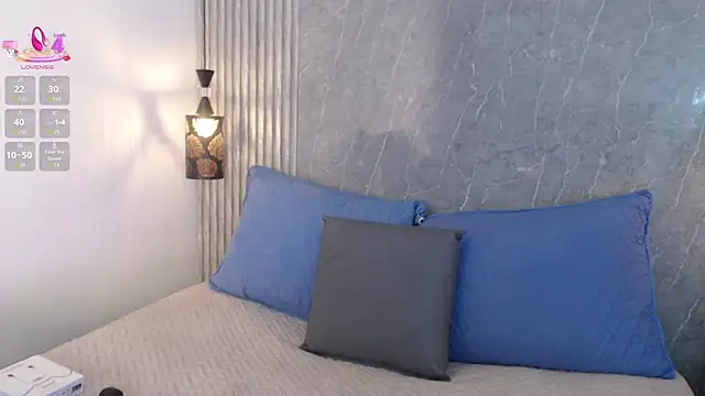 Emili  hot online show from 02-14-26, 01:52