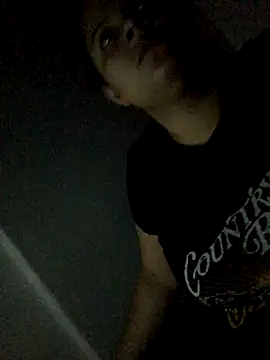 Snapshot of luisahot_9727 chatting on 09-26-25, 05:00 luisahot 9727 online show from 09-26-25, 05:00