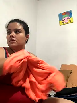 Snapshot of luisahot_9727 chatting on 10-23-25, 04:12 luisahot 9727 online show from 10-23-25, 04:12