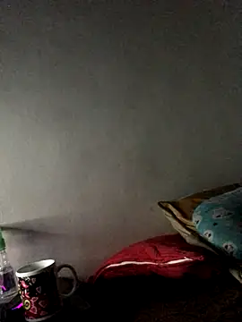 Snapshot of luisahot_9727 chatting on 10-24-25, 07:05 luisahot 9727 online show from 10-24-25, 07:05