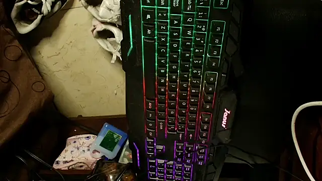 Snapshot of luisahot_9727 chatting on 10-27-25, 07:23 luisahot 9727 online show from 10-27-25, 07:23