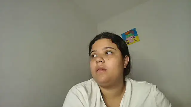 Snapshot of luisahot_9727 chatting on 02-17-26, 09:39 luisahot 9727 online show from 02-17-26, 09:39