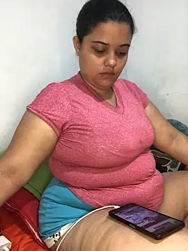 Snapshot of luisahot_9727 chatting on 02-20-26, 11:38 luisahot 9727 online show from 02-20-26, 11:38