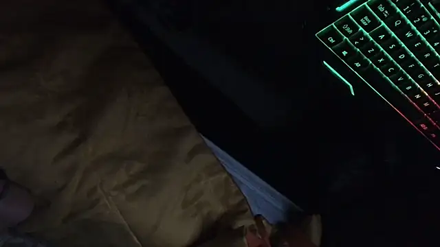 Snapshot of luisahot_9727 chatting on 03-06-26, 09:06 luisahot 9727 online show from 03-06-26, 09:06