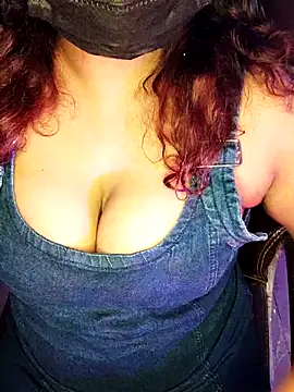 darling devil online show from 11-25-25, 05:35