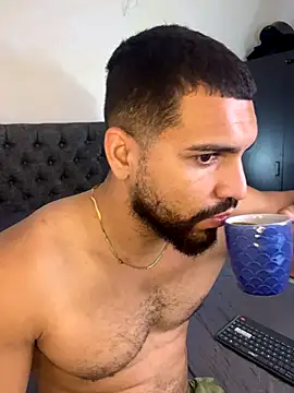 Snapshot of vincentjaxon chatting on 09-09-25, 12:15 vincentjaxon online show from 09-09-25, 12:15