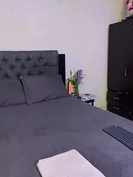 Snapshot of vincentjaxon chatting on 09-29-25, 12:21 vincentjaxon online show from 09-29-25, 12:21