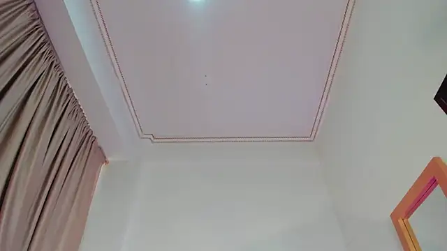 Snapshot of LunaAspen_ chatting on 09-15-25, 05:57 LunaAspen online show from 09-15-25, 05:57