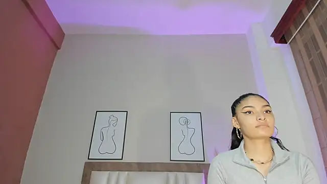 Snapshot of LunaAspen_ chatting on 09-20-25, 05:47 LunaAspen online show from 09-20-25, 05:47