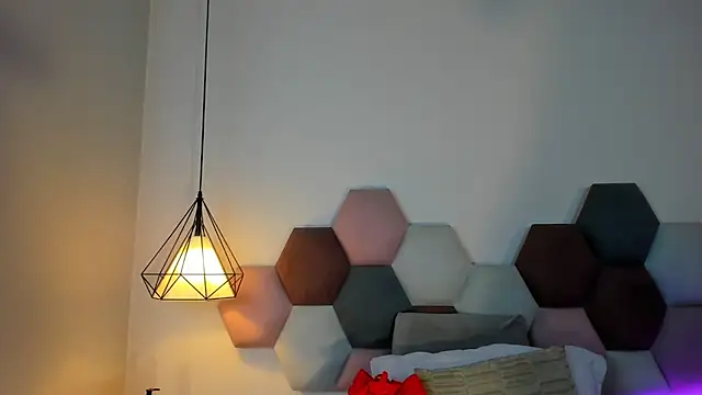 Snapshot of LunaAspen_ chatting on 10-23-25, 05:55 LunaAspen online show from 10-23-25, 05:55