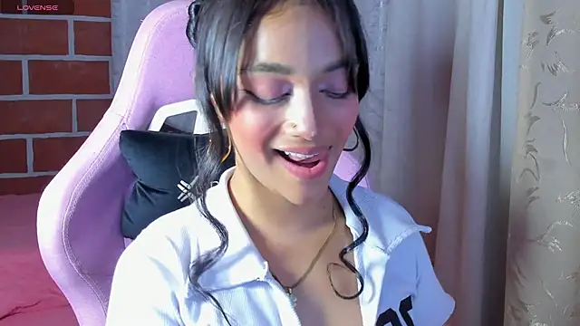 MelanyOconner online show from 09-25-25, 05:00