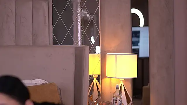 FrancescaDante online show from 10-26-25, 05:57