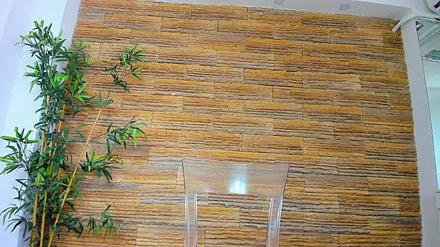 Snapshot of Cupcake_Izzy chatting on 03-08-26, 05:44 Cupcake Izzy online show from 03-08-26, 05:44