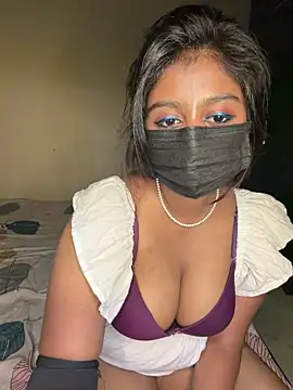 Snapshot of missneha61 chatting on 10-28-25, 10:23 missneha61 online show from 10-28-25, 10:23