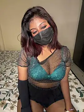 Snapshot of missneha61 chatting on 11-15-25, 11:21 missneha61 online show from 11-15-25, 11:21