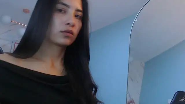 victoria hernandez t  online show from 03-27-26, 07:57