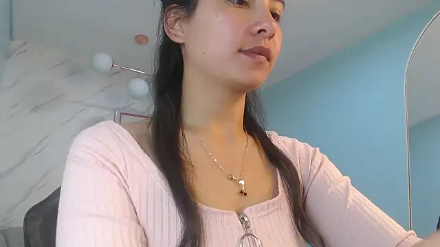 victoria hernandez t  online show from 06-22-26, 01:19