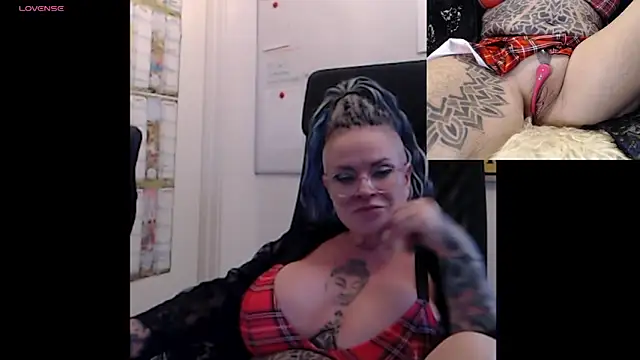 DarkDomina online show from 02-09-26, 01:59