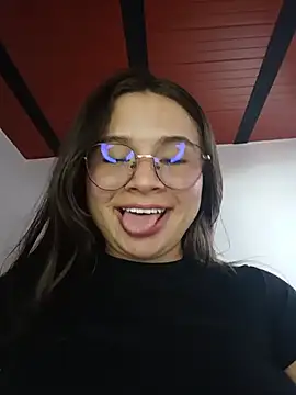 Isa Acosta online show from 05-15-26, 10:17