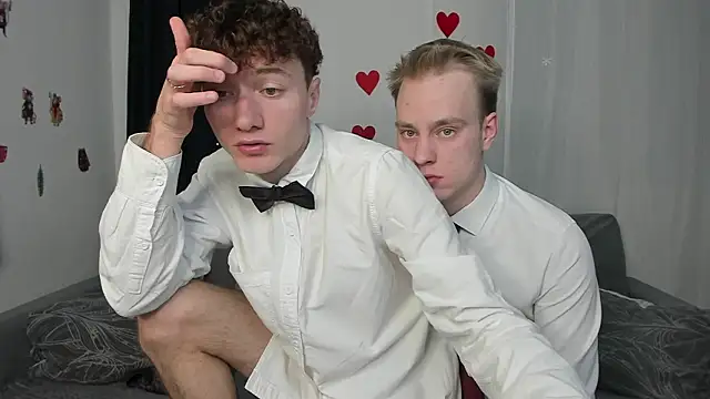 Snapshot of Kevin_Young_Cat chatting on 03-07-26, 05:21 Kevin Young Cat online show from 03-07-26, 05:21