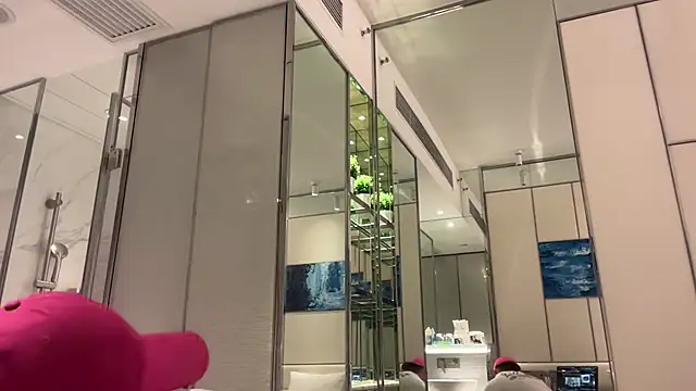 heywilliam online show from 10-14-25, 03:35