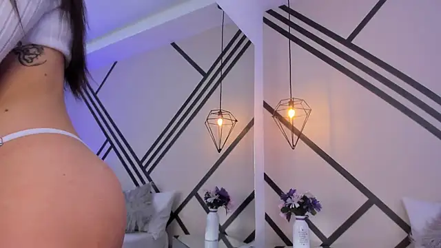 Snapshot of MadissonScotts chatting on 09-23-25, 02:09 MadissonScotts online show from 09-23-25, 02:09