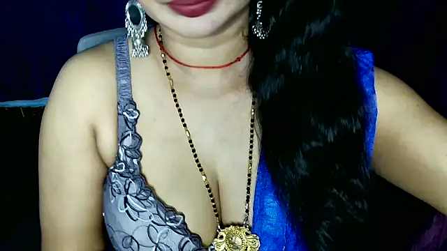 QUEEN SAKHI- online show from 06-15-26, 06:10