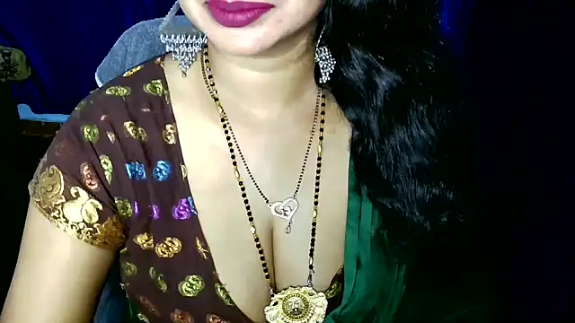 QUEEN SAKHI- online show from 06-18-26, 08:47