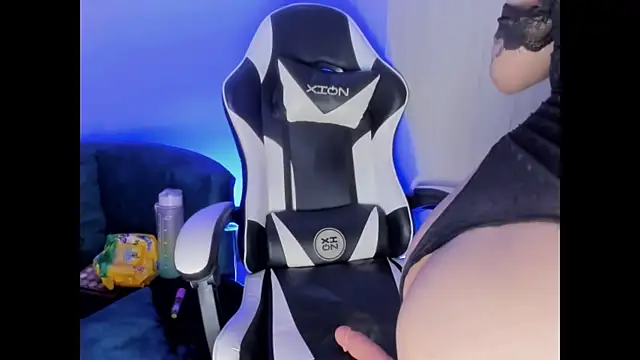 SafiroBlake online show from 10-29-25, 03:31