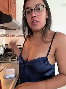 Camila Bustamante online show from 06-29-26, 01:55