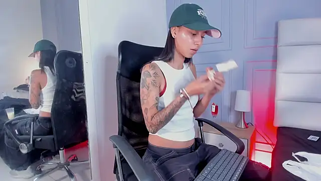 ZoeQuinn online show from 09-16-25, 09:38