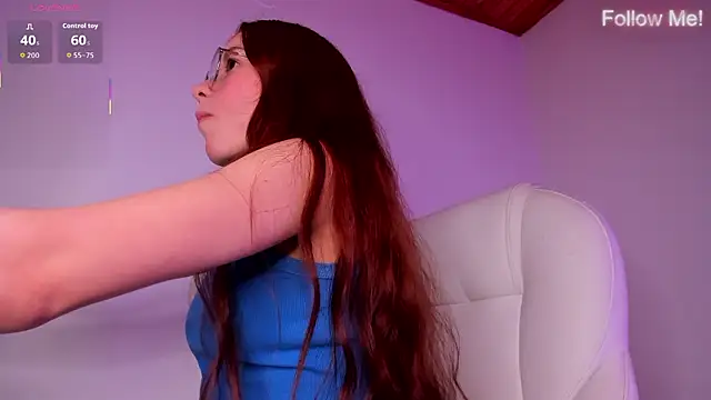 Snapshot of Ellie_lowell chatting on 03-11-26, 03:01 Ellie lowell online show from 03-11-26, 03:01