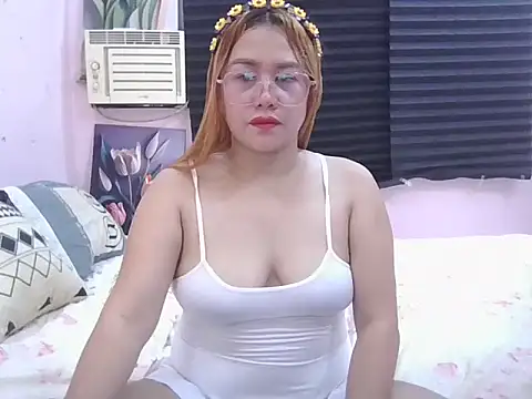 WildPussy4uxx online show from 01-11-26, 03:55