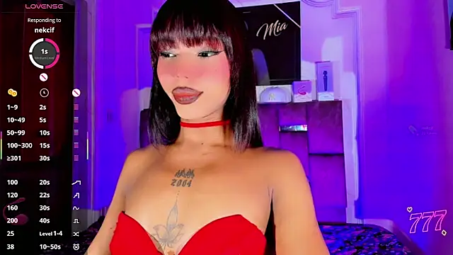 Snapshot of LADY-HOT-SEXY- chatting on 06-05-26, 08:36 LADY-HOT-SEXY- online show from 06-05-26, 08:36