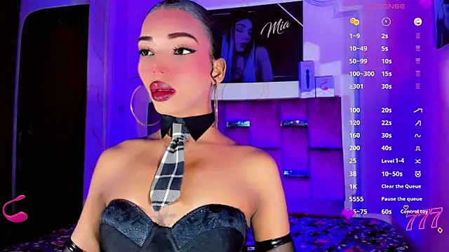 Snapshot of LADY-HOT-SEXY- chatting on 06-08-26, 01:28 LADY-HOT-SEXY- online show from 06-08-26, 01:28
