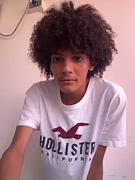 Max Rain online show from 10-07-25, 07:22