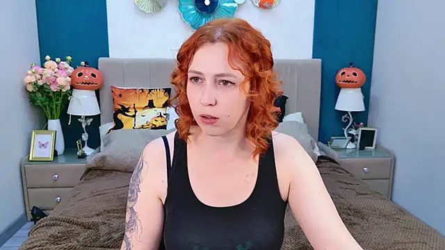 Evie Bennet online show from 10-27-25, 10:30