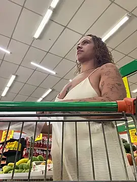 Chloe Leaozinho online show from 02-03-26, 02:00