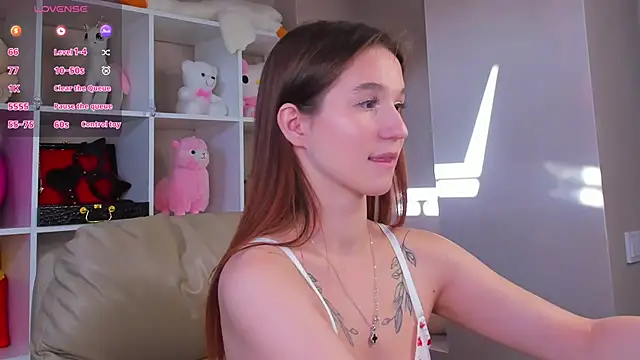 Eva Hollowey online show from 09-25-25, 10:52