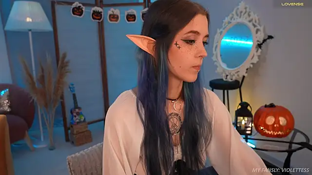 violetesa online show from 10-30-25, 11:55