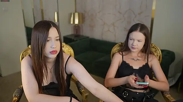 Claire Dreams online show from 10-03-25, 02:25