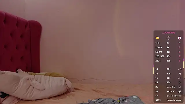 Serenaa rabbit online show from 09-15-25, 10:37