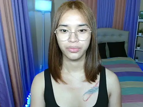 Snapshot of SeductiveAppleTS chatting on 03-11-26, 08:59 SeductiveAppleTS online show from 03-11-26, 08:59