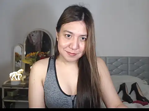 stellahugeX online show from 12-14-25, 08:57