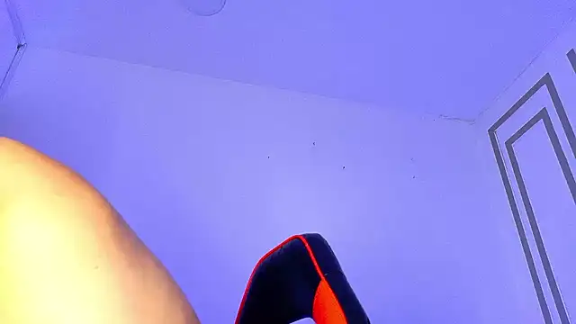 ALANNFERRER online show from 12-22-25, 01:52