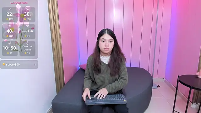 Laurent Scott  online show from 10-06-25, 11:29